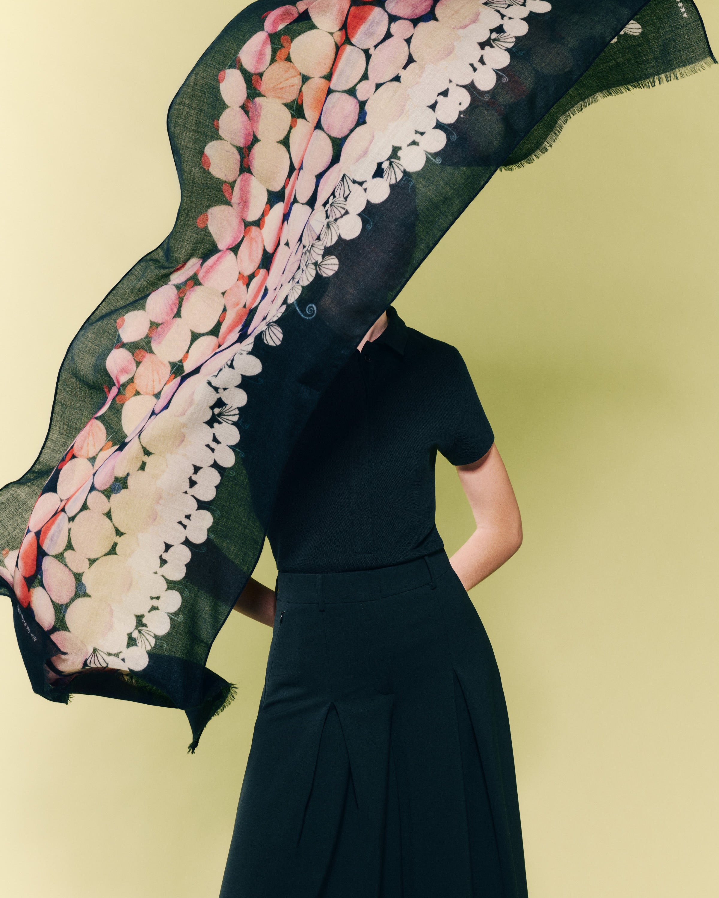 Akris_Lizi_Scarves_2400x.jpg?v