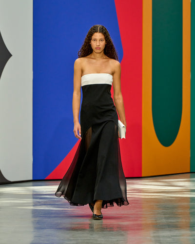 A look from Akris Spring/Summer 2026, blending art and fashion with Swiss luxury design, couture craftsmanship, and timeless elegance inspired by Leon Polk Smith