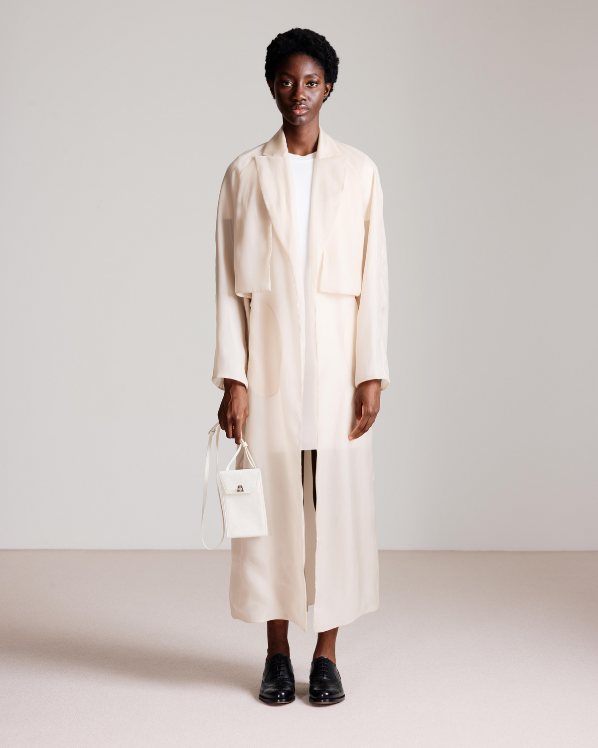 Designer アヌーク フォンポーチ - ホワイト #editorial