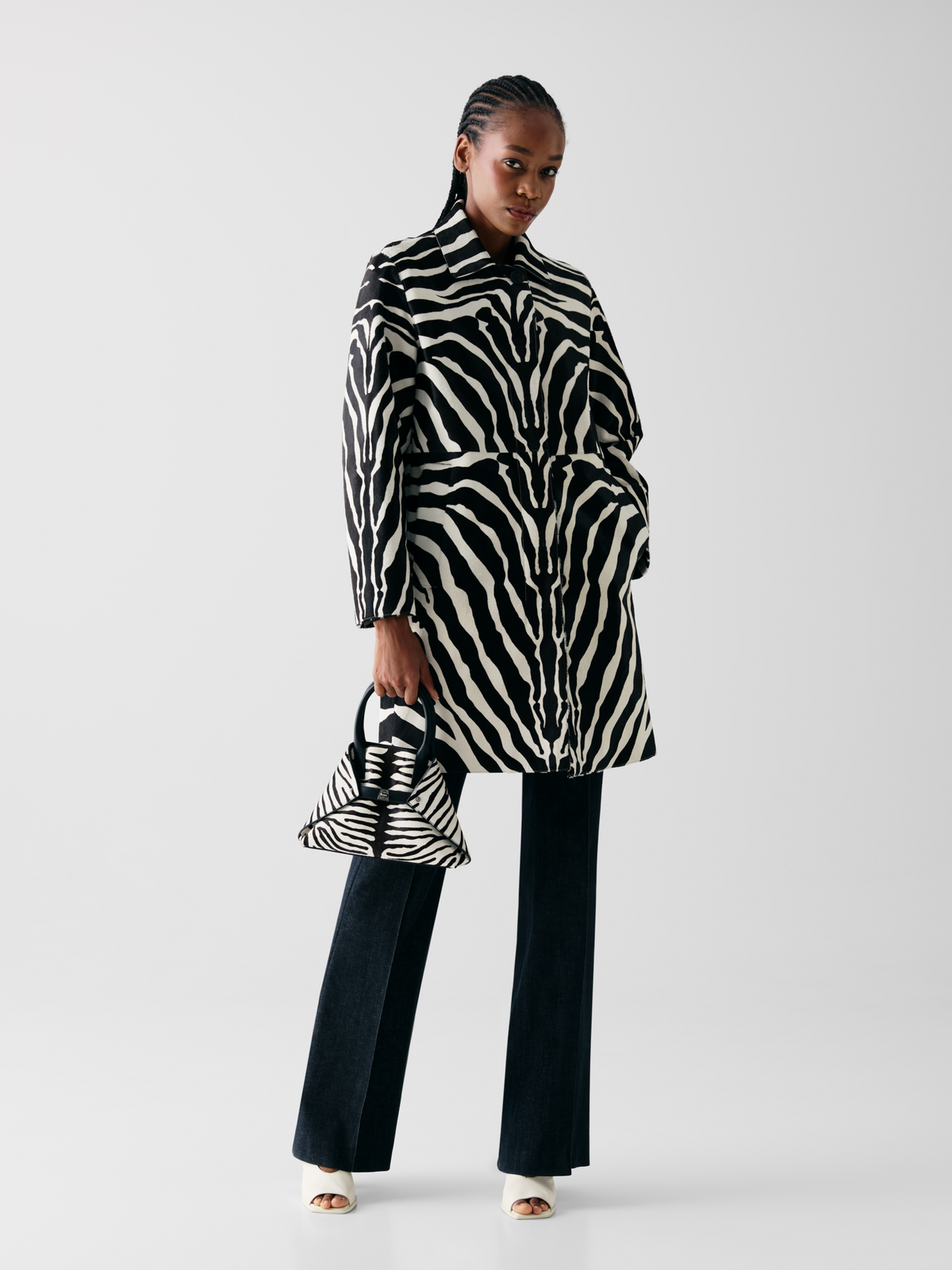 Designer アクリス アイ リトルメッセンジャー #editorial