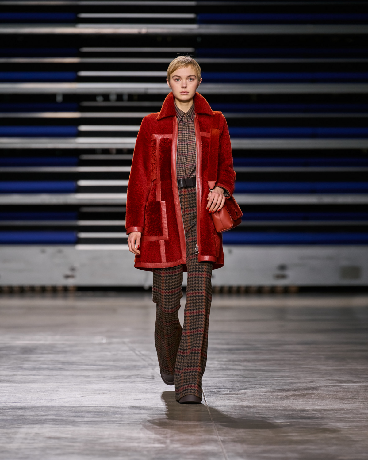 Designer ラムシアリング・コート - レッド #editorial