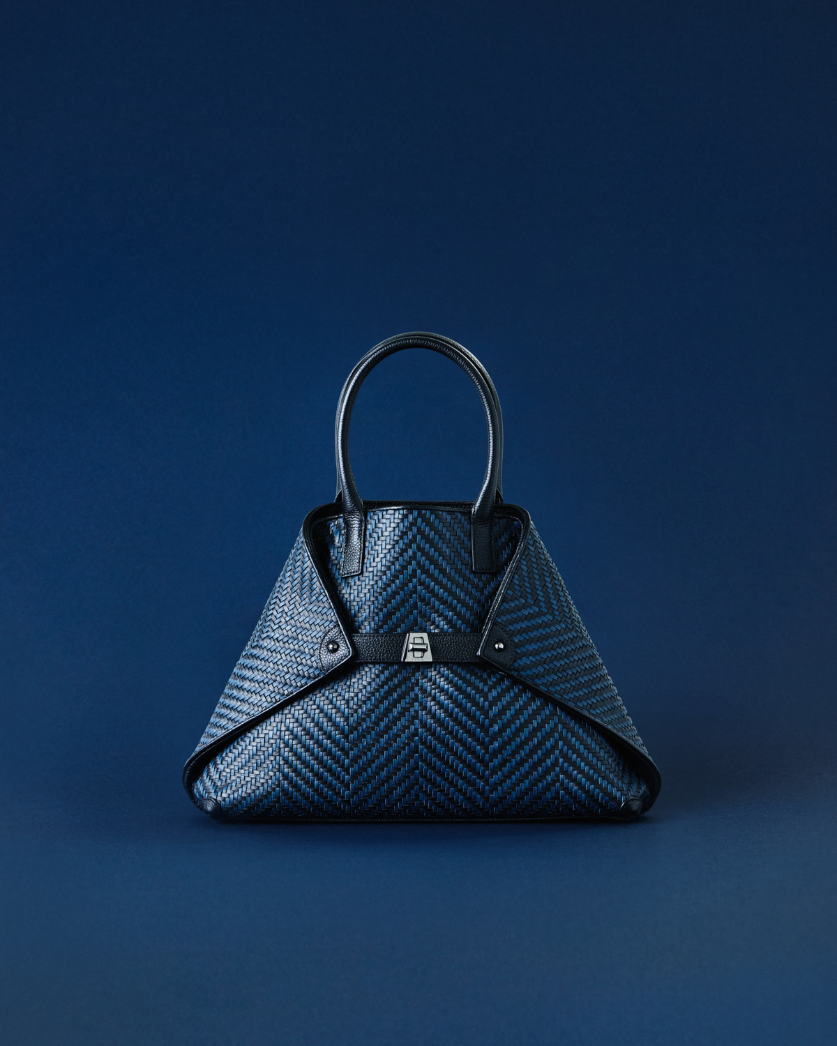 Designer アクリス アイ スモールメッセンジャー - ネイビー - ブルー #editorial