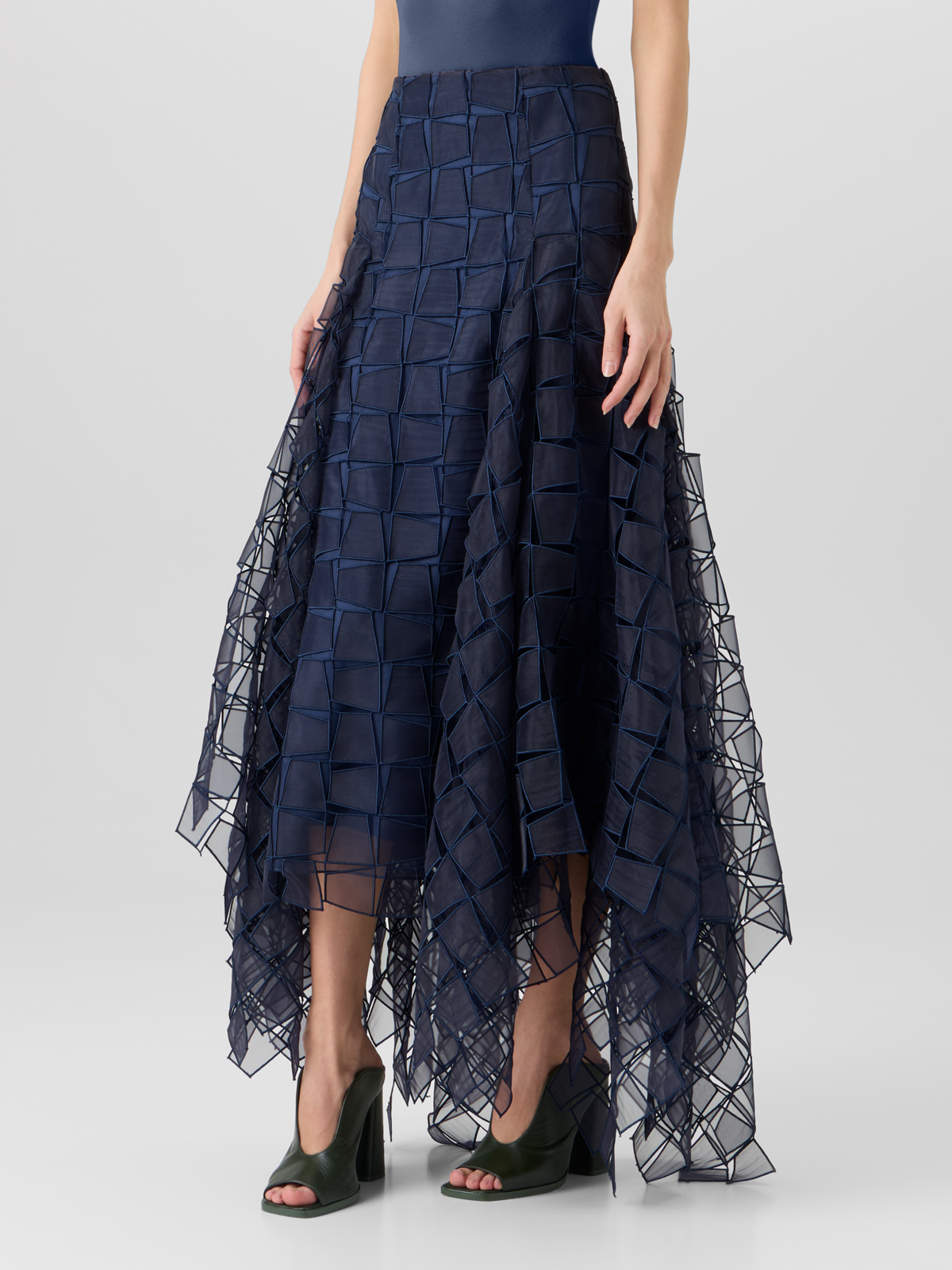Designer オーガンザトラペゾイドエンブロイダリー・スカート #editorial