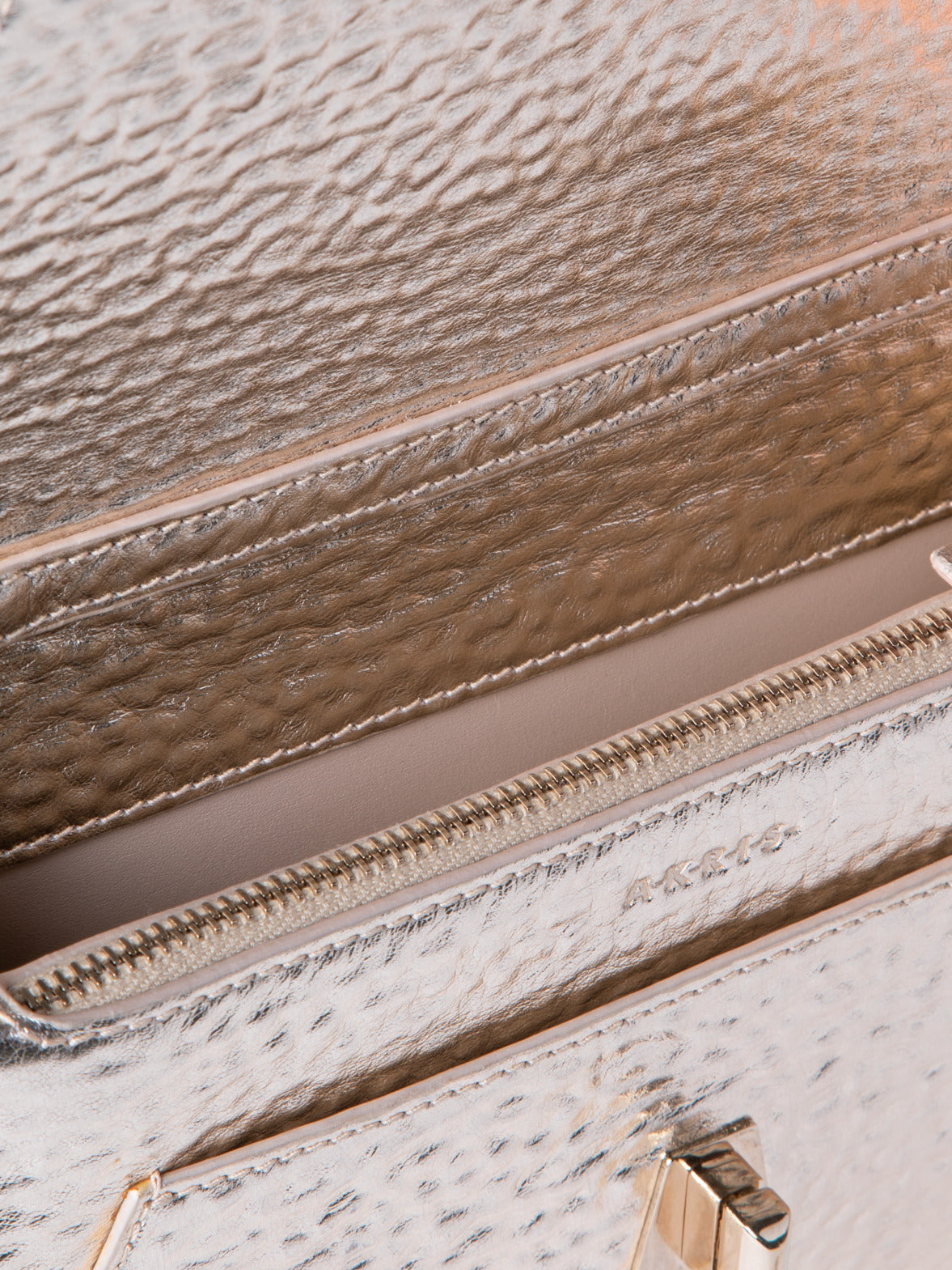 Anouk Envelope in Hammered Leather - silver