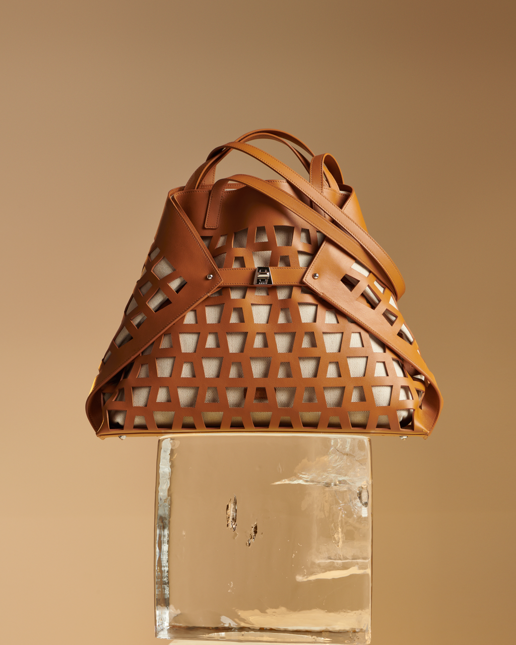 アイ ミディアムショルダー 